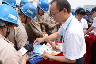 筑牢安全防線，共筑平安車間——中建鋼構華東大區江蘇廠安全生產咨詢日活動紀實